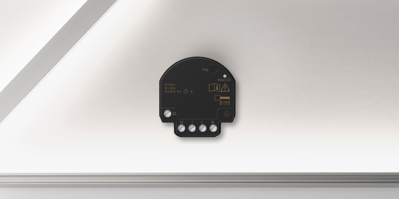 JUNG HOME Jalousieaktor Mini bei Elektro-Datz GmbH & Co. KG in Neu-Anspach