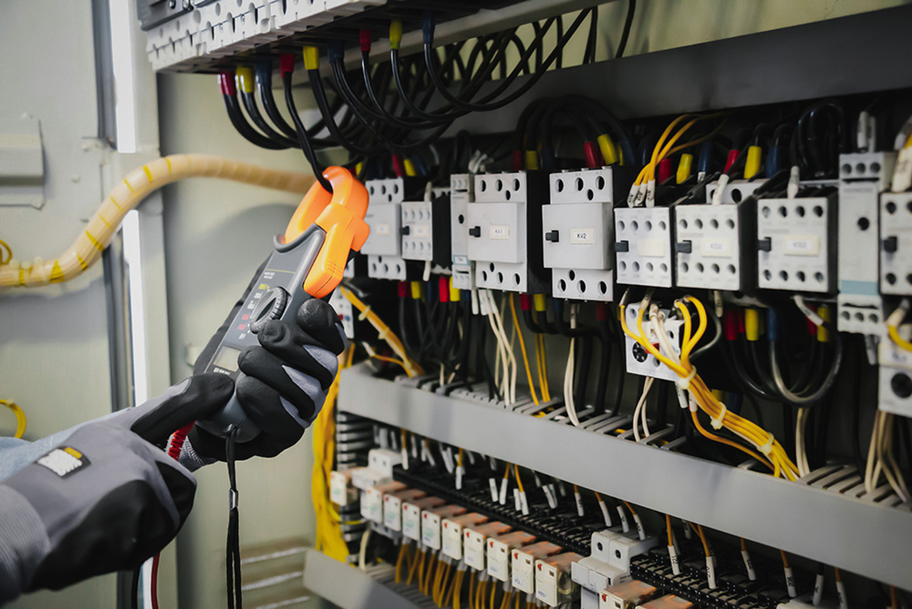 DGUV Vorschrift 3-Check bei Elektro-Datz GmbH & Co. KG in Neu-Anspach