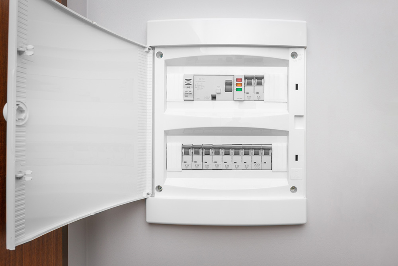 Über­spannungs­schutz bei Elektro-Datz GmbH & Co. KG in Neu-Anspach